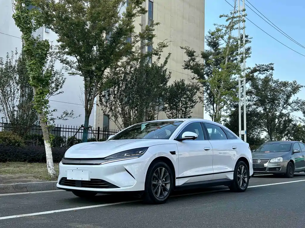 Byd Qin L 2025