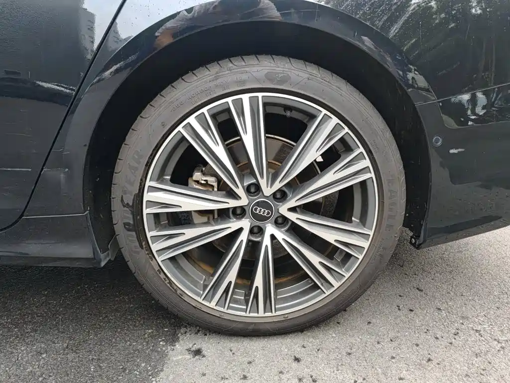 Audi A6L — миниатюра 18