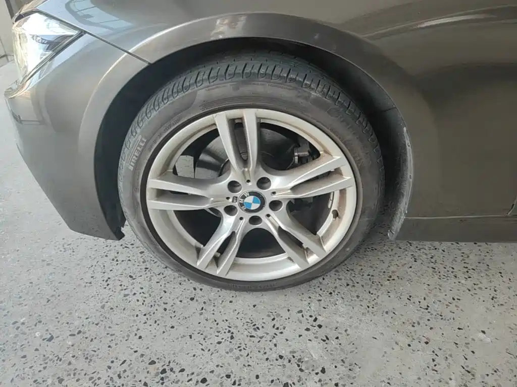 BMW 3 Series — миниатюра 23