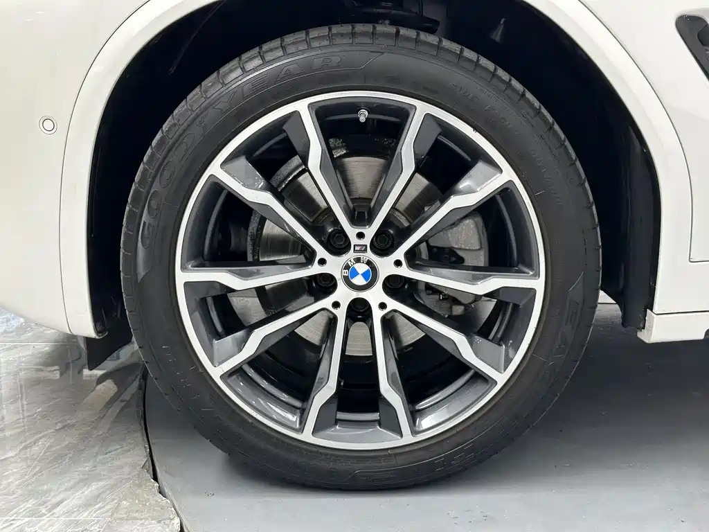 BMW X3 — миниатюра 23