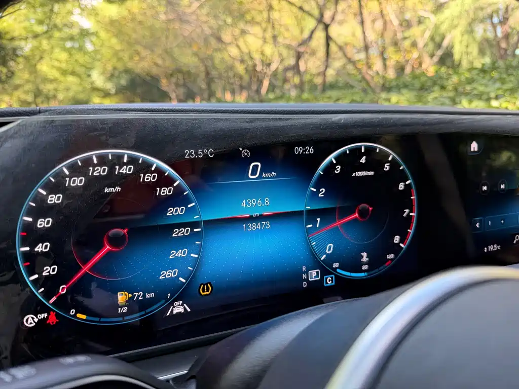 Mercedes-Benz GLE (Import) — миниатюра 3