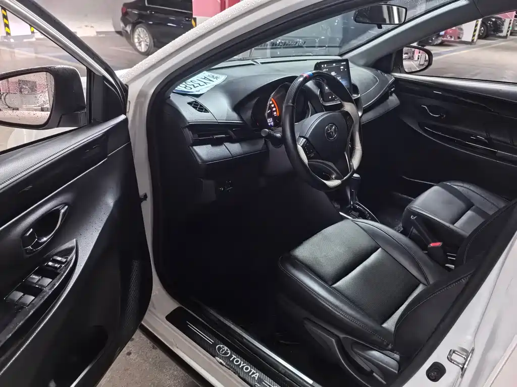 TOYOTA YARIS L ZHIXUAN