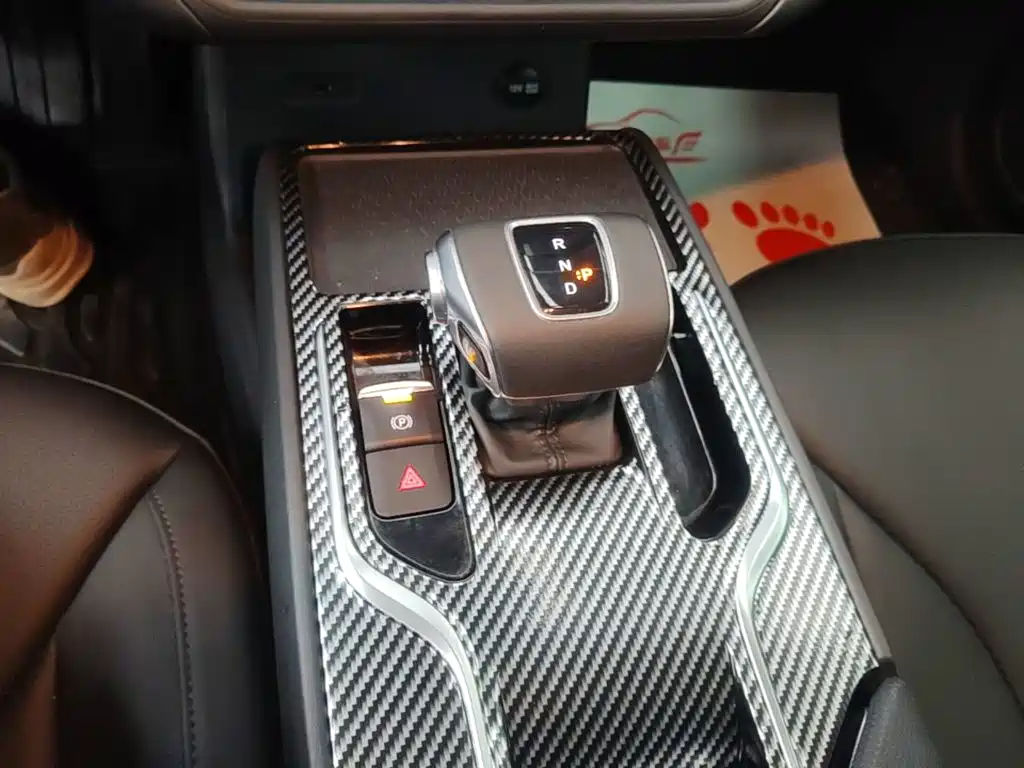 Hongqi Hongqi E-QM5 — миниатюра 14