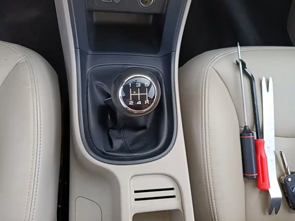 Roewe 360 — миниатюра 14
