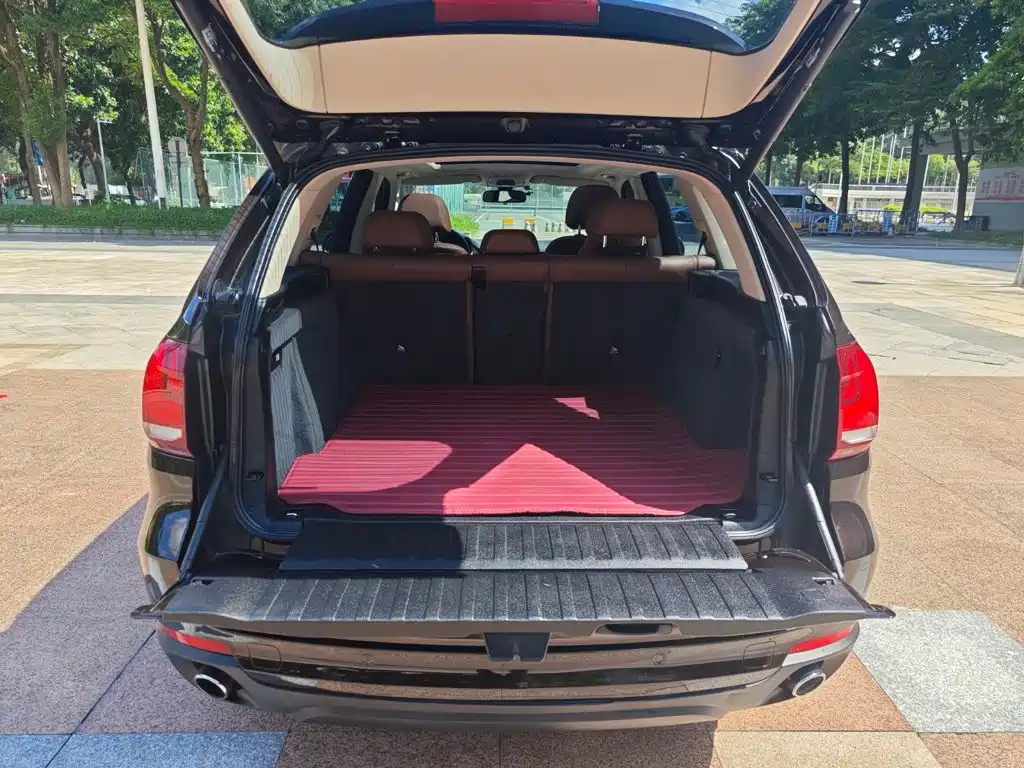 BMW X5 (Import) — миниатюра 17