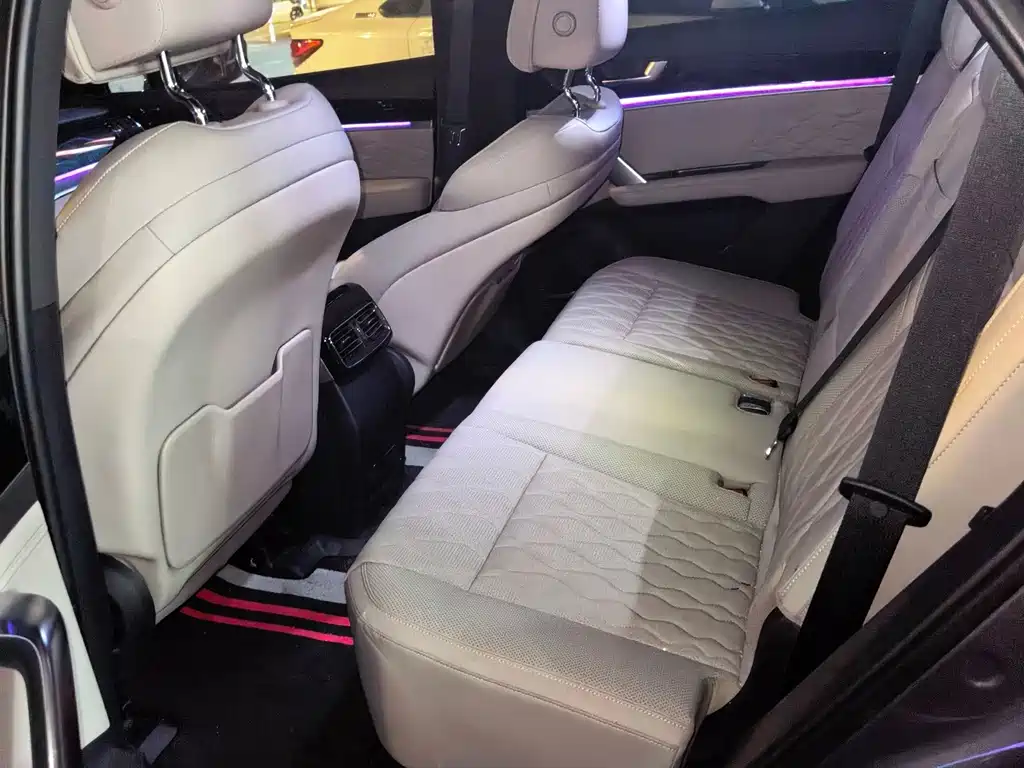 BYD Tang New Energy — миниатюра 6