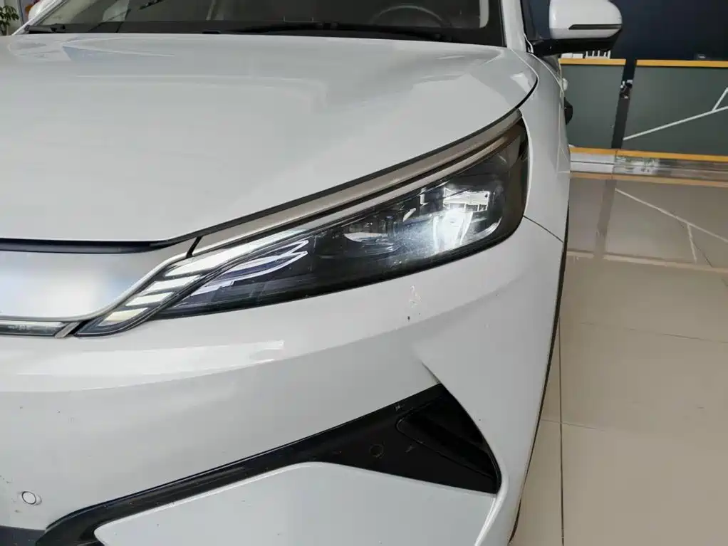 BYD Yuan Plus — миниатюра 8