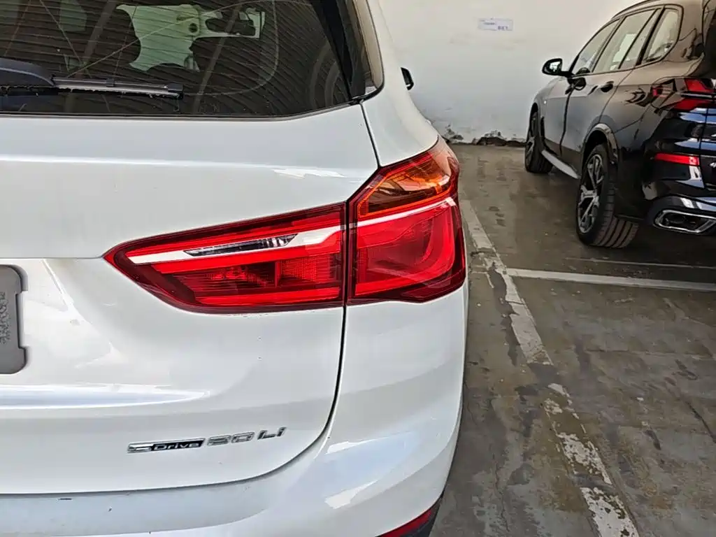 BMW X1 — миниатюра 8