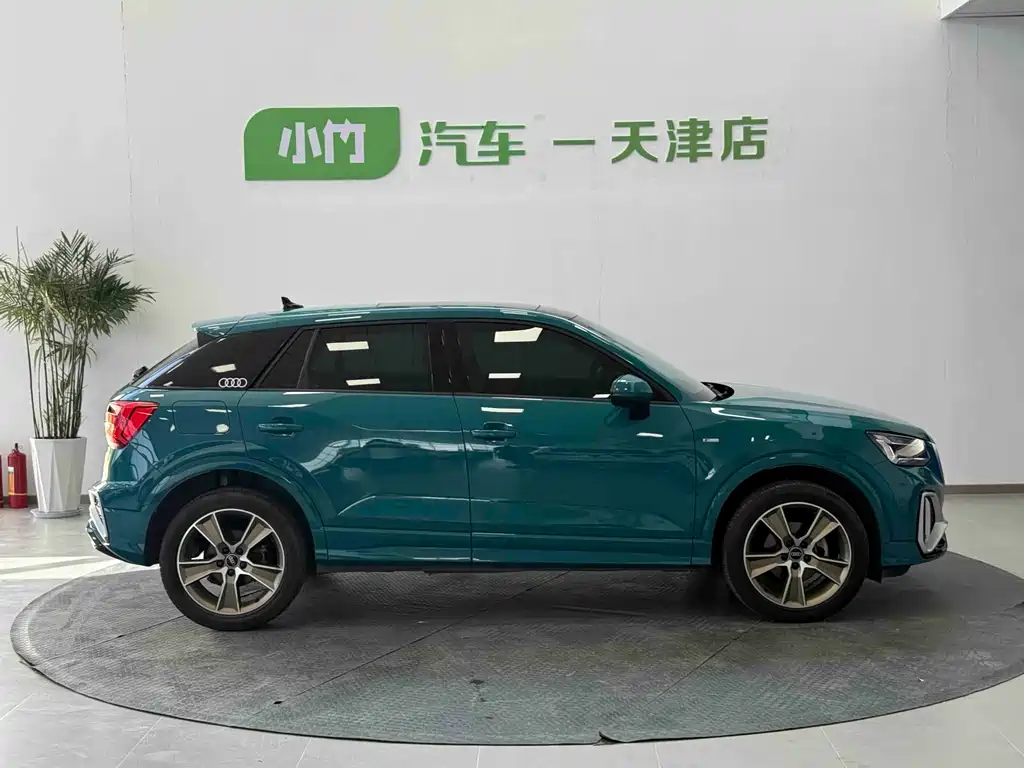 Audi Q2L — миниатюра 6