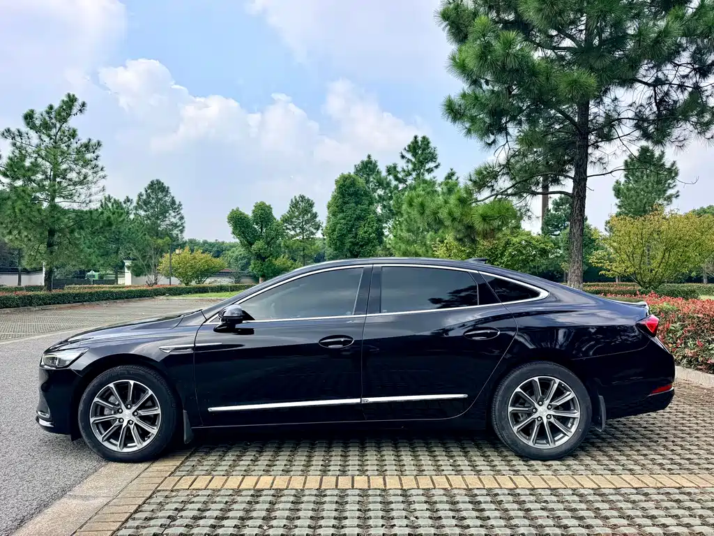 Buick LaCrosse — миниатюра 3