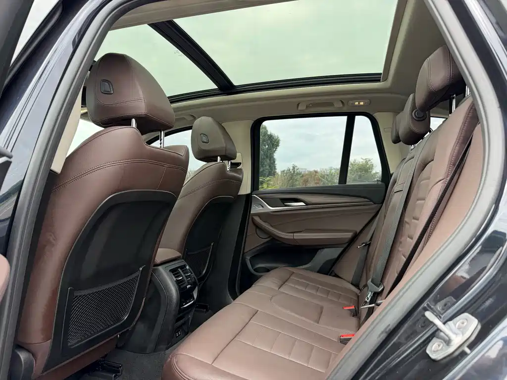 BMW X3 — миниатюра 10