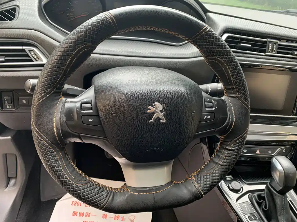 Peugeot 308 — миниатюра 6