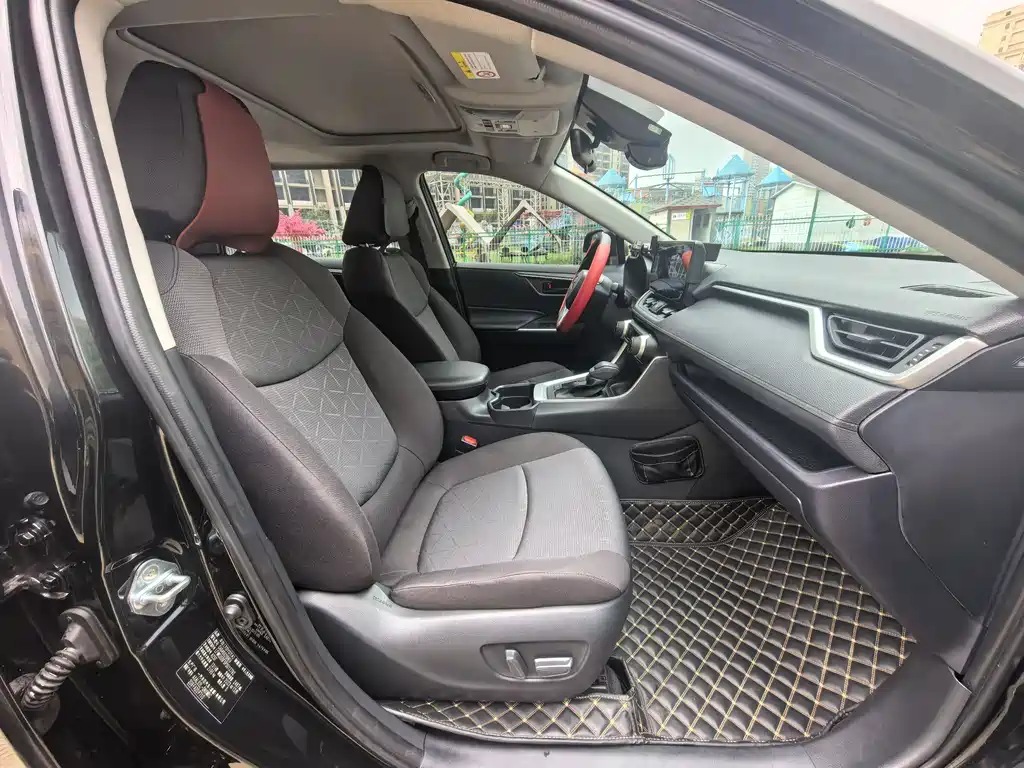 TOYOTA RAV4 RONGFANG