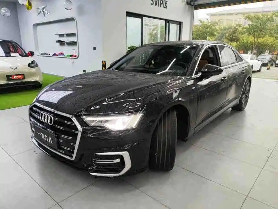 奥迪A6L 2025款 45 TFSI quattro 臻选动感型 2025