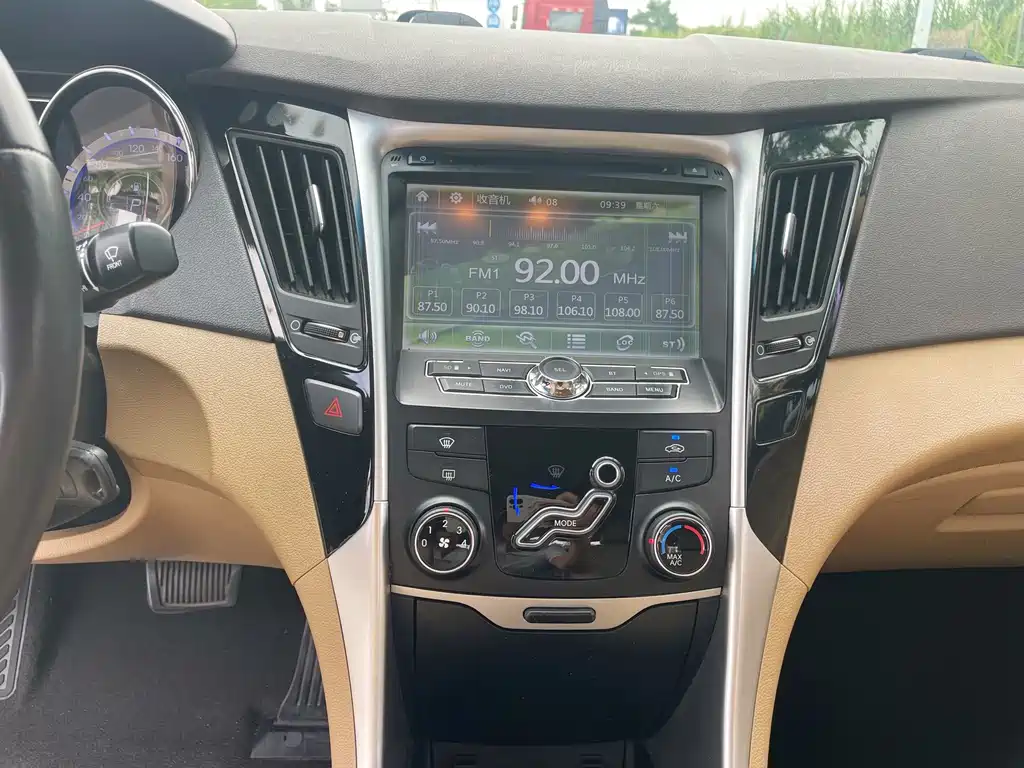 Hyundai Sonata — миниатюра 20