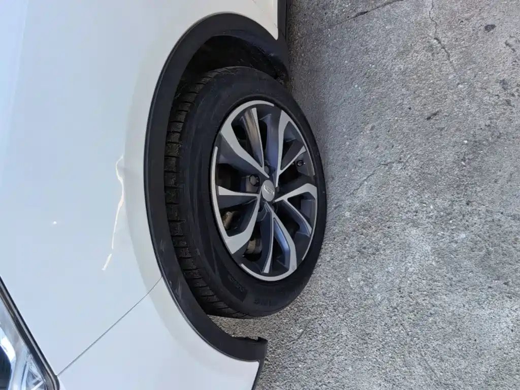 Geely Emgrand GS — миниатюра 23