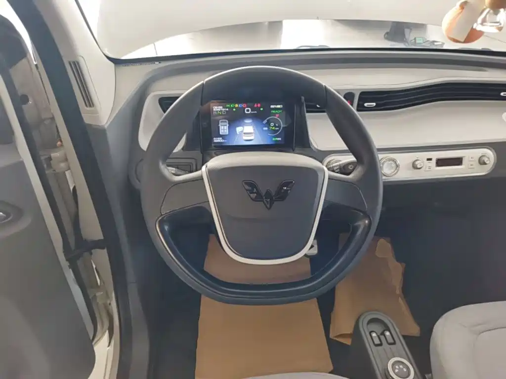 Wuling MINIEV — миниатюра 11