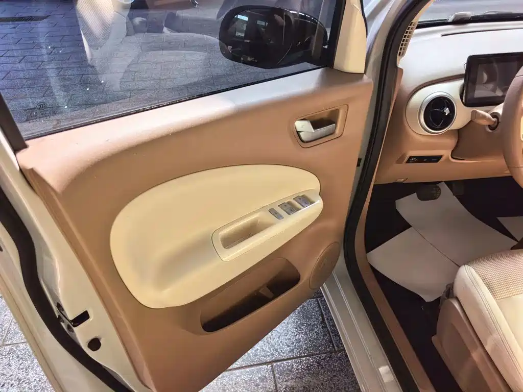 Wuling MINIEV — миниатюра 14