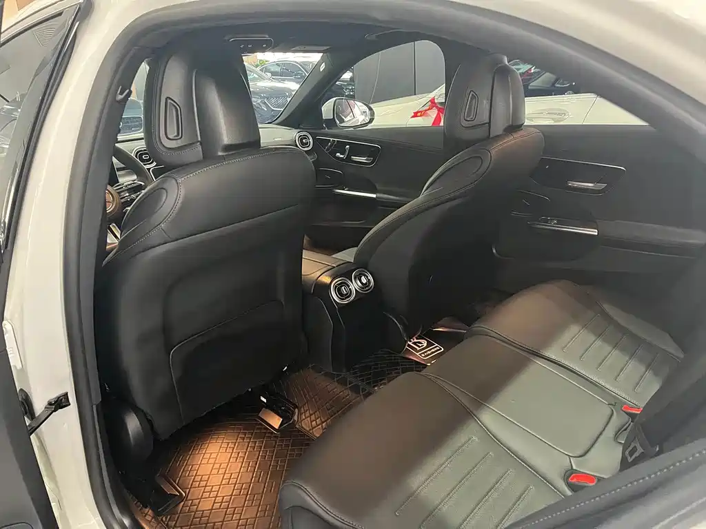 Mercedes-Benz C-Class New Energy — миниатюра 8