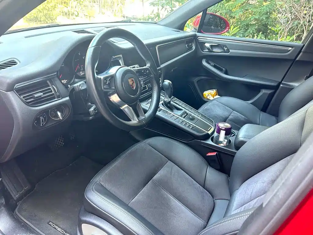 Porsche Macan — миниатюра 5