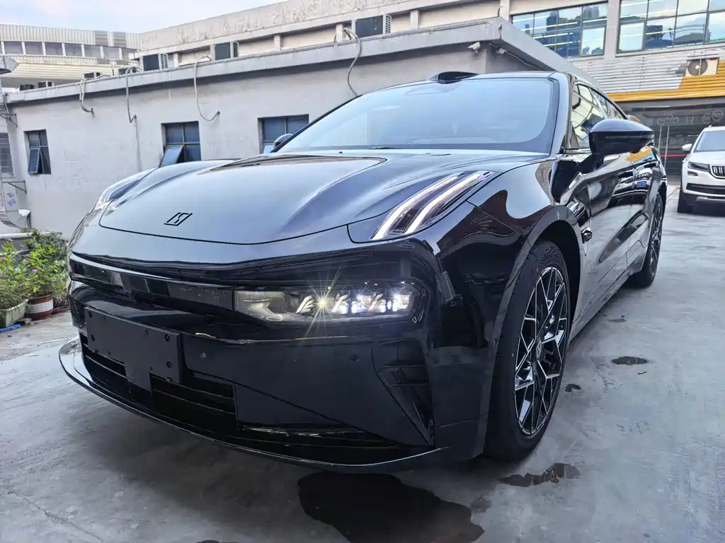 Zeekr 001