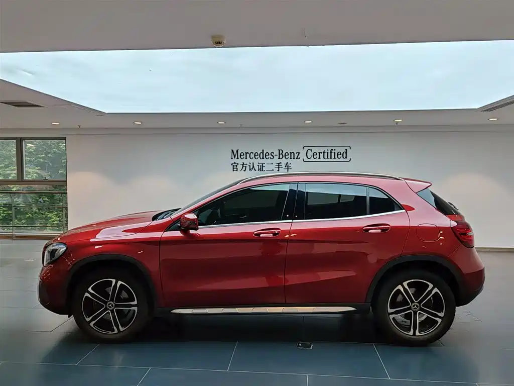 Mercedes-Benz GLA 2019 GLA 200 Fashion