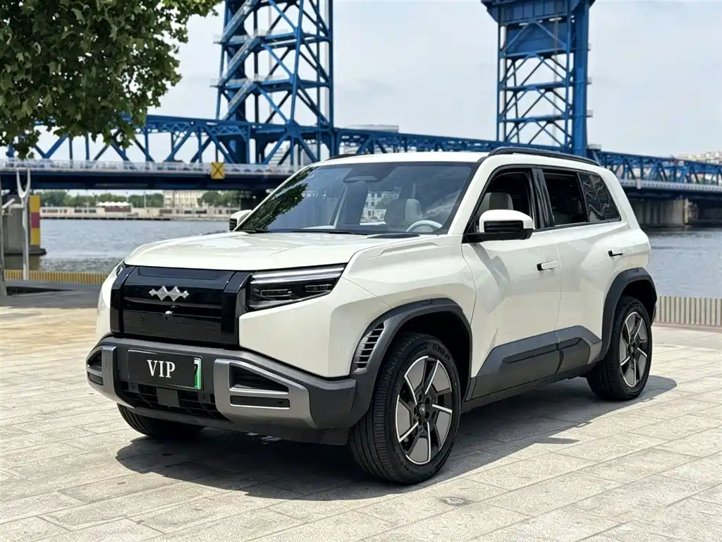 Fang Cheng Bao Titanium 3 2025