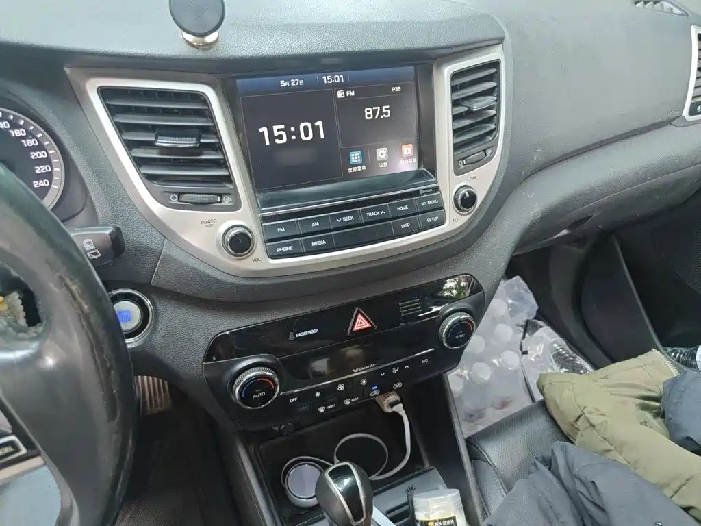 Hyundai Tucson 2015 1.6T DCT Lead