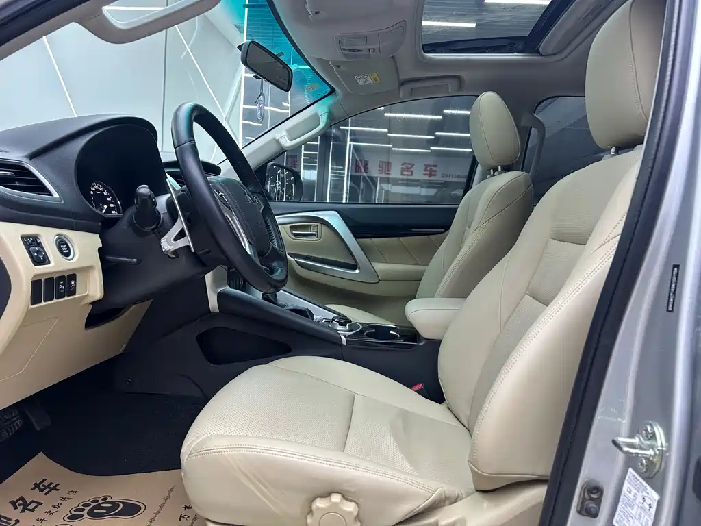 MITSUBISHI PAJERO JINCHANG