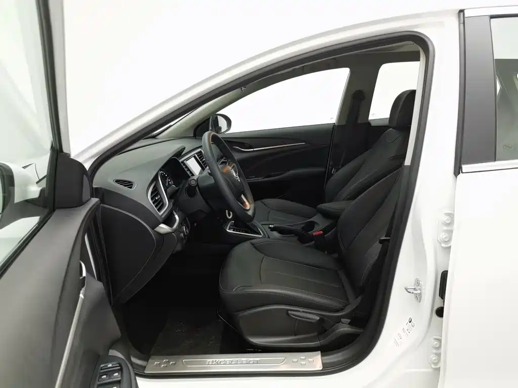 Buick Excelle — миниатюра 10
