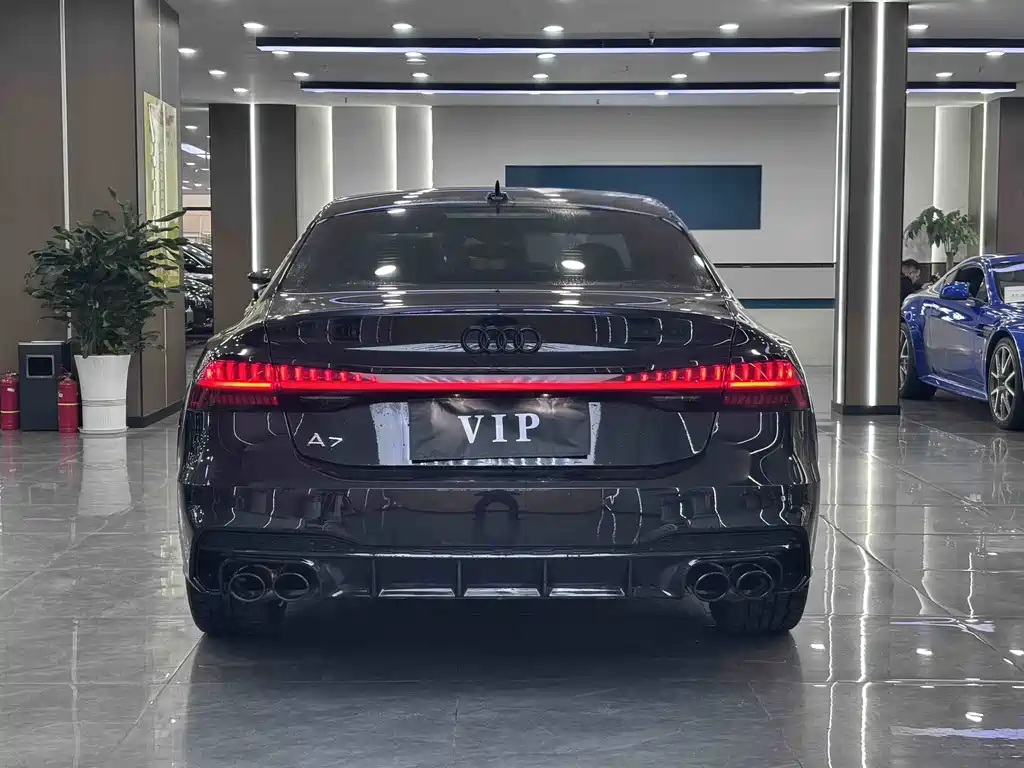 Audi A7L 2024 45TFSI S-line