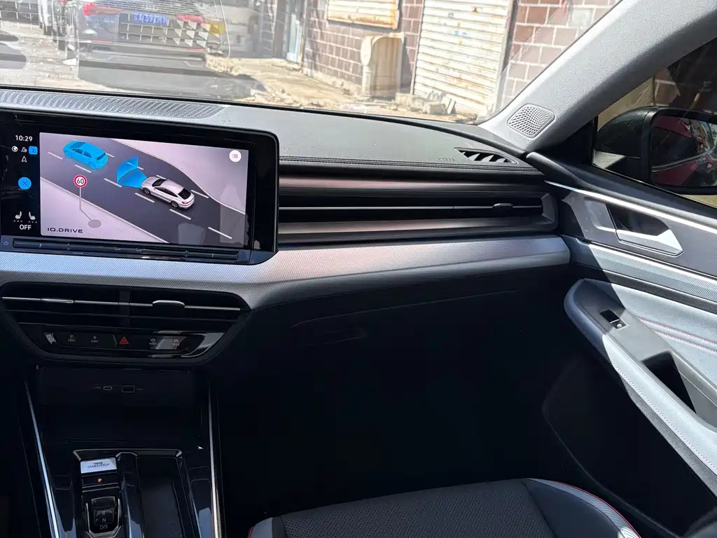 Volkswagen Lamando — миниатюра 10