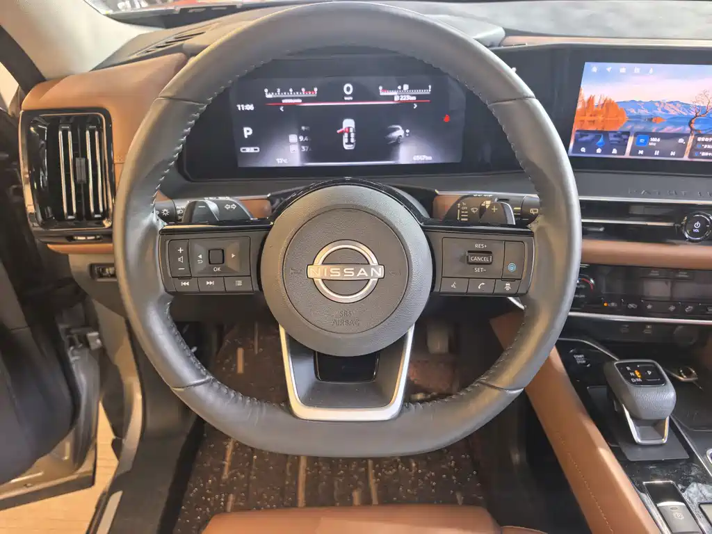 Nissan Teramont — миниатюра 7