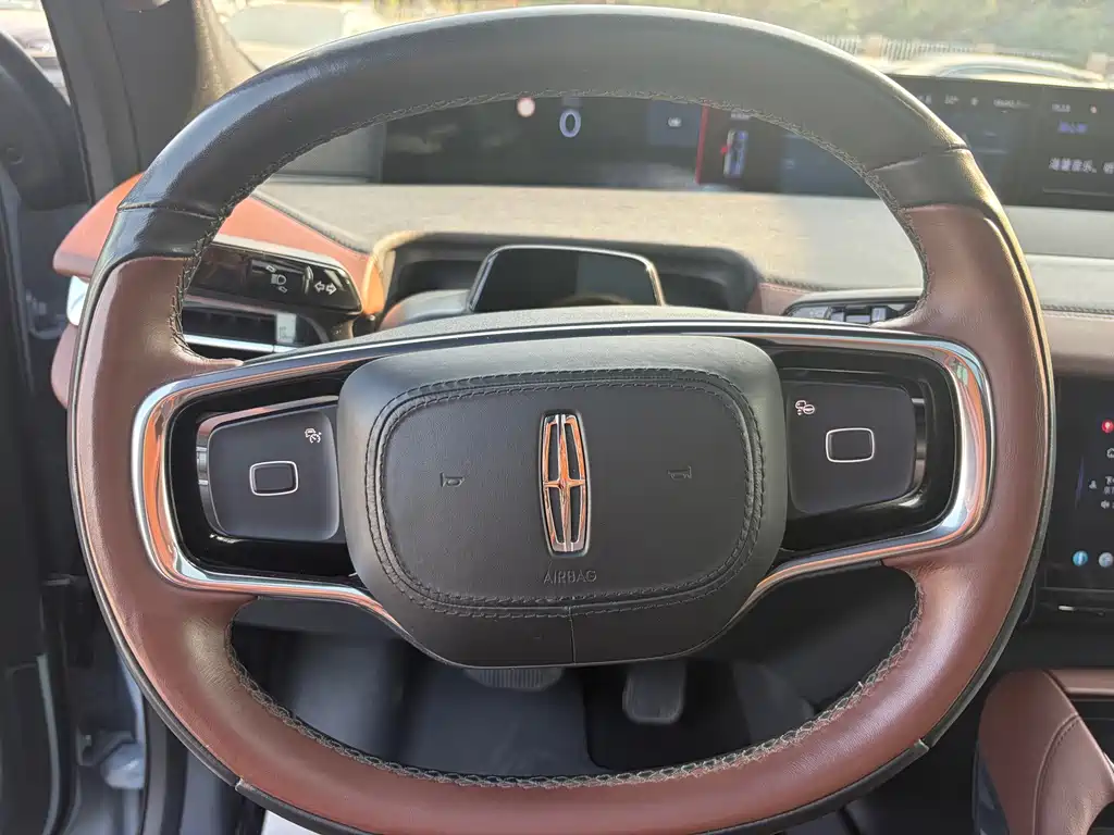 Lincoln Navigator — миниатюра 8