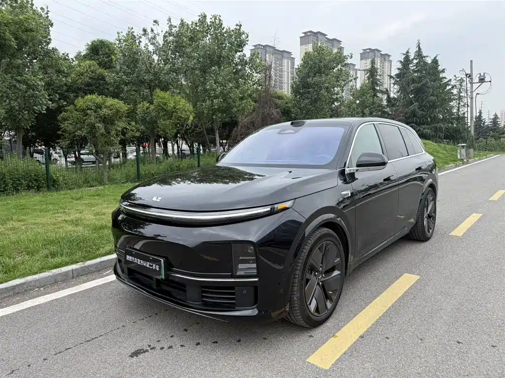 Li Auto Li L7 2025