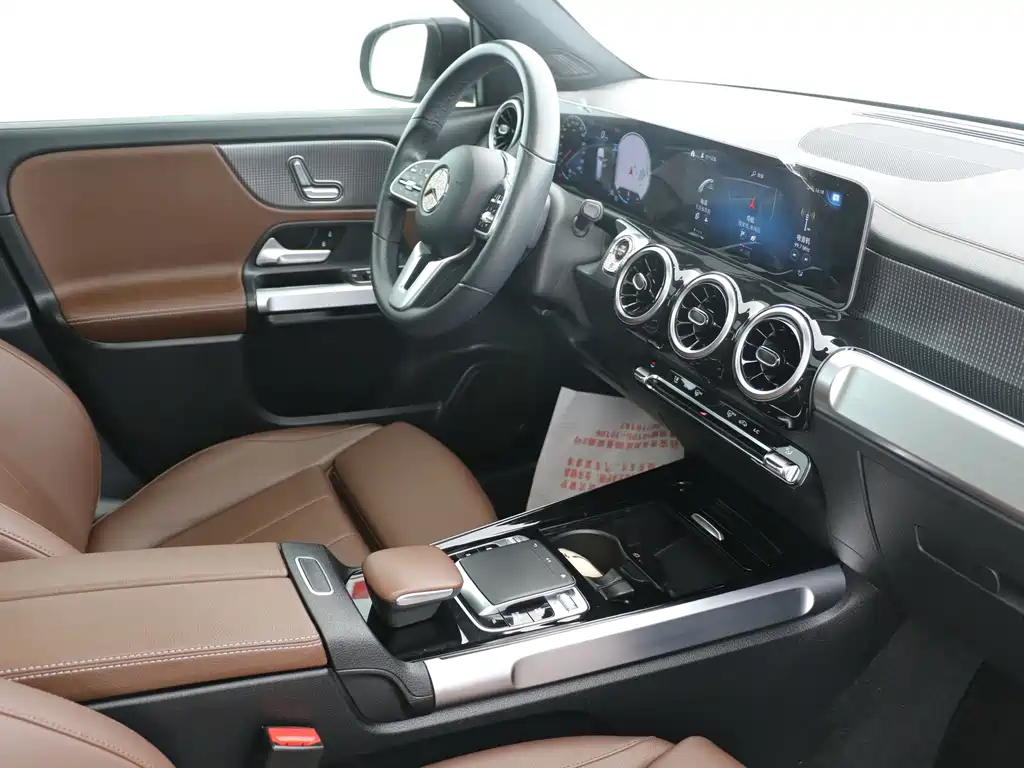Mercedes-Benz GLB — миниатюра 15