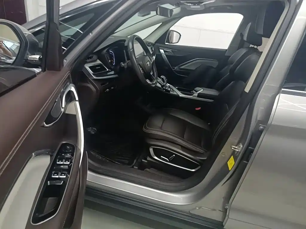 Geely Jia Ji — миниатюра 15
