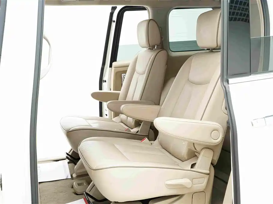 Nissan Quest — миниатюра 13
