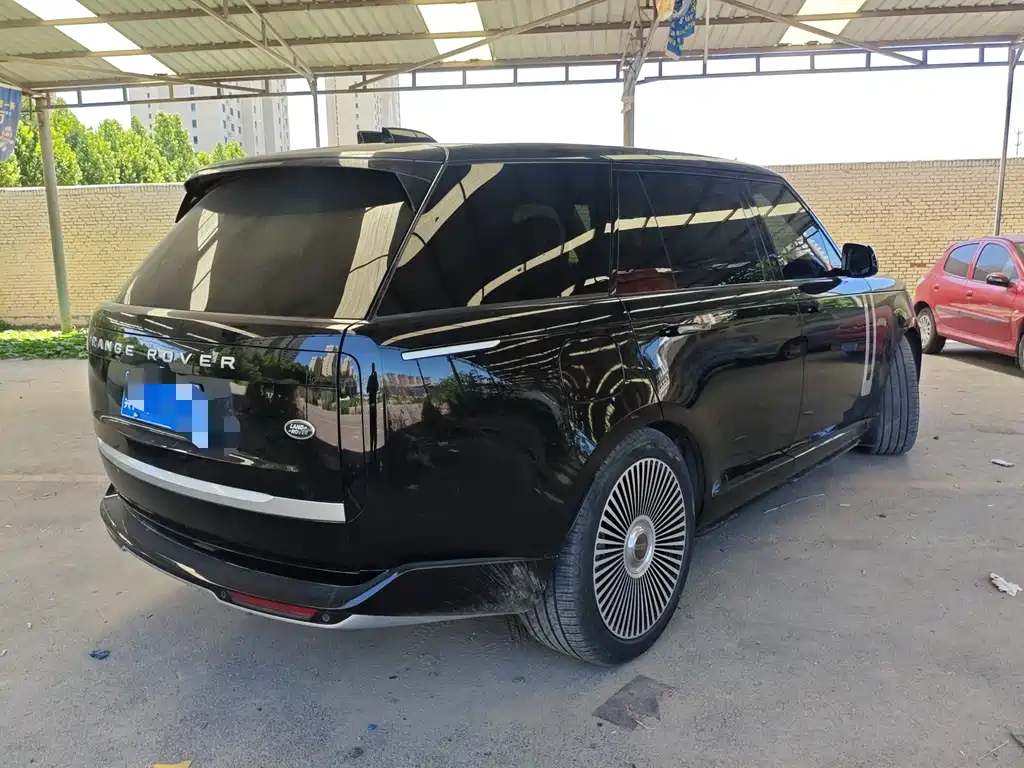 Land Rover Range Rover 2025 3.0 L6 400PS Long Wheelbase