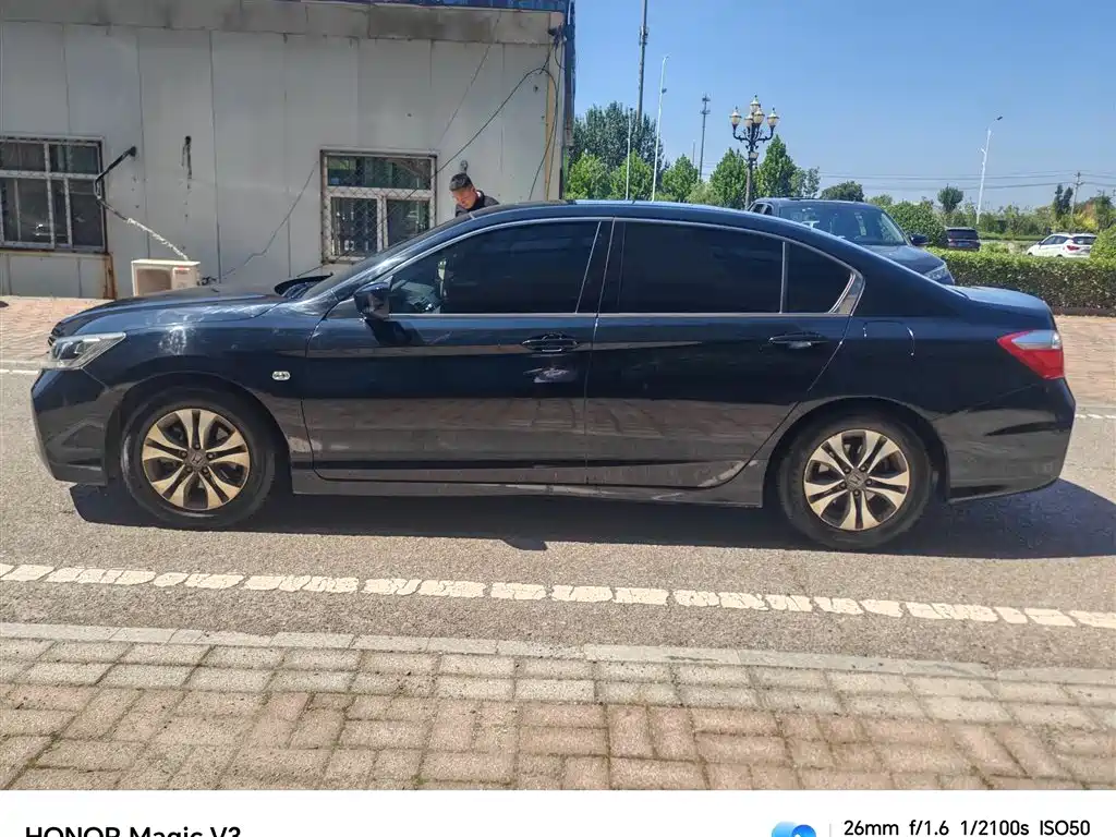 Honda Accord — миниатюра 7