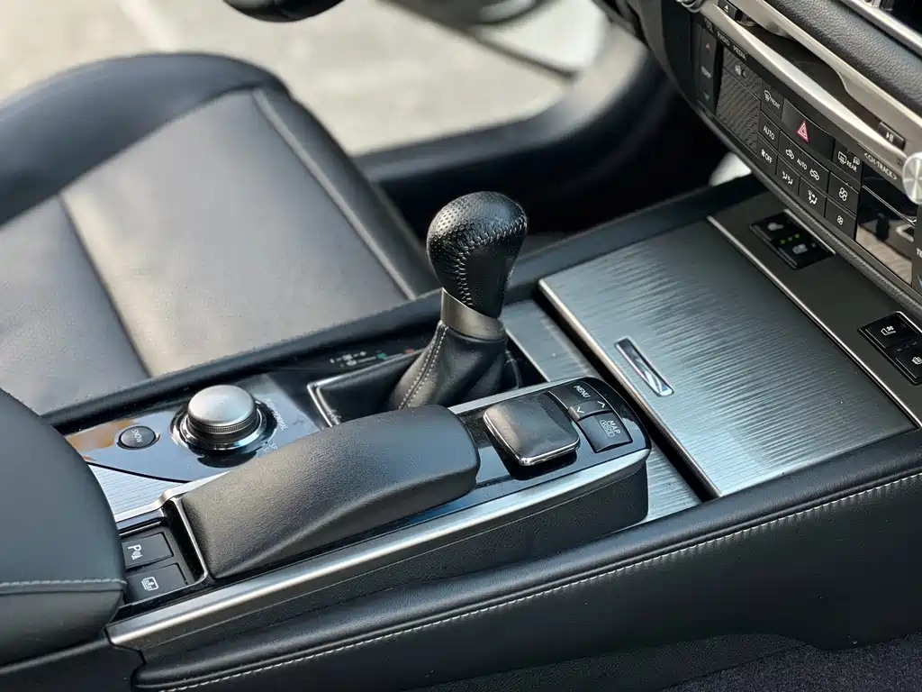Lexus GS — миниатюра 7