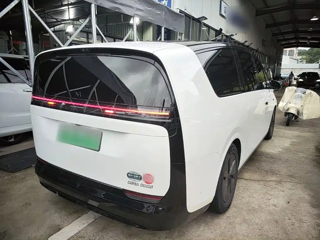 Li Auto Li MEGA — миниатюра 7