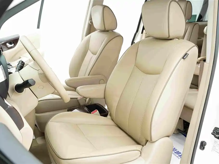 Nissan Quest — миниатюра 5