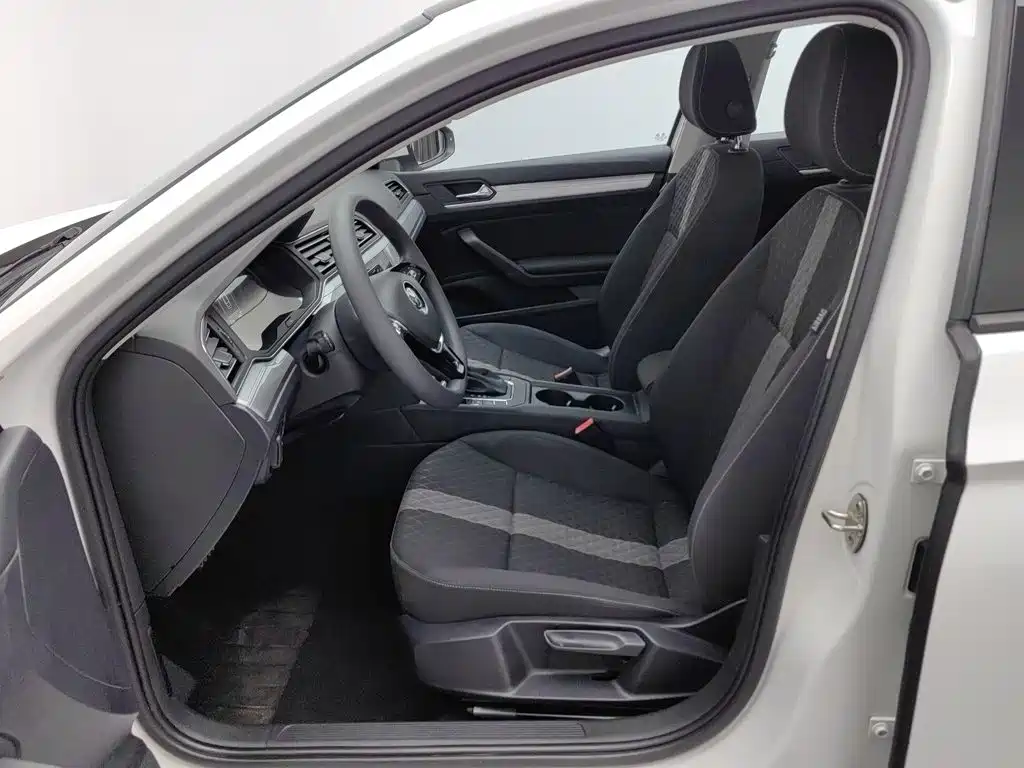 Volkswagen Lamando — миниатюра 10