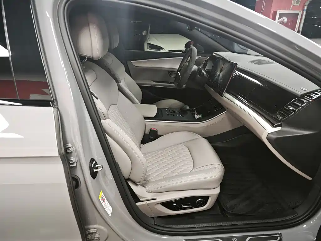 BYD Han 2025 EV 605KM Luxury