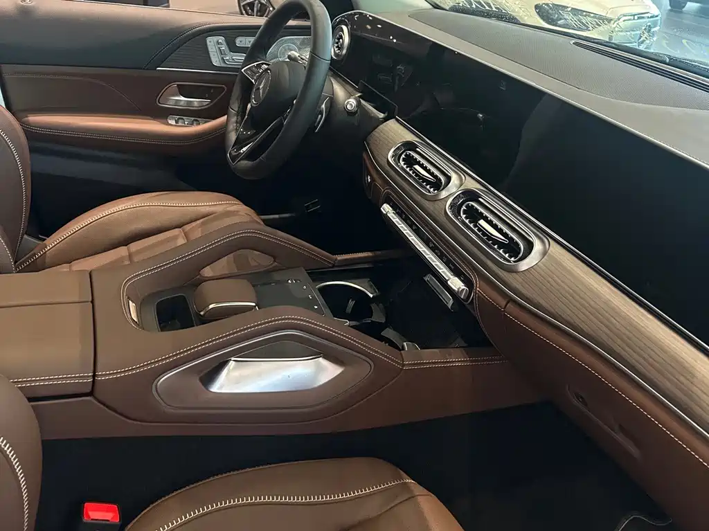 Mercedes-Benz GLE — миниатюра 13