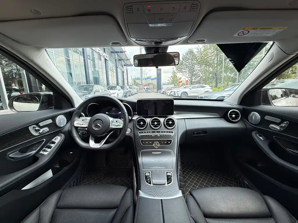 Mercedes-Benz C-Class — миниатюра 21