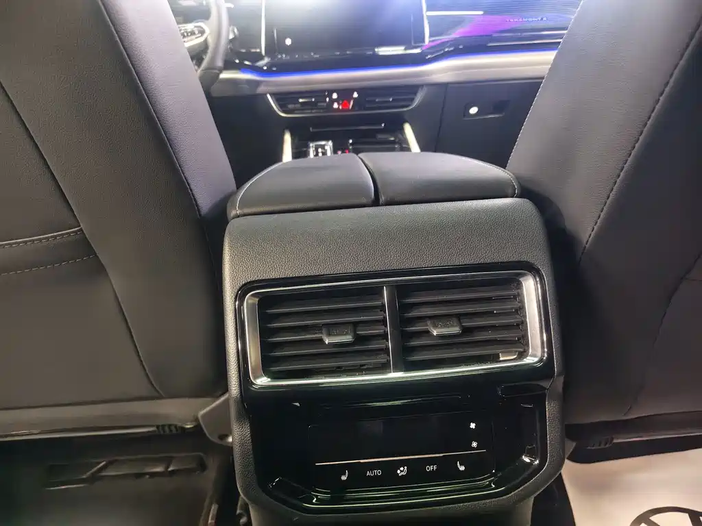 Volkswagen Teramont — миниатюра 7