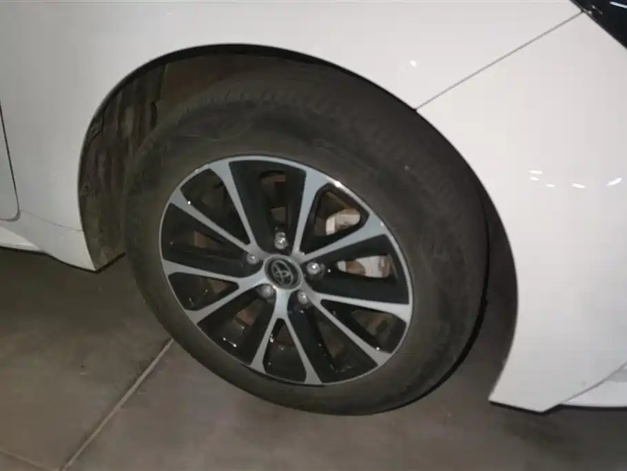 Toyota Corolla Levin 2024 1.8L Lead