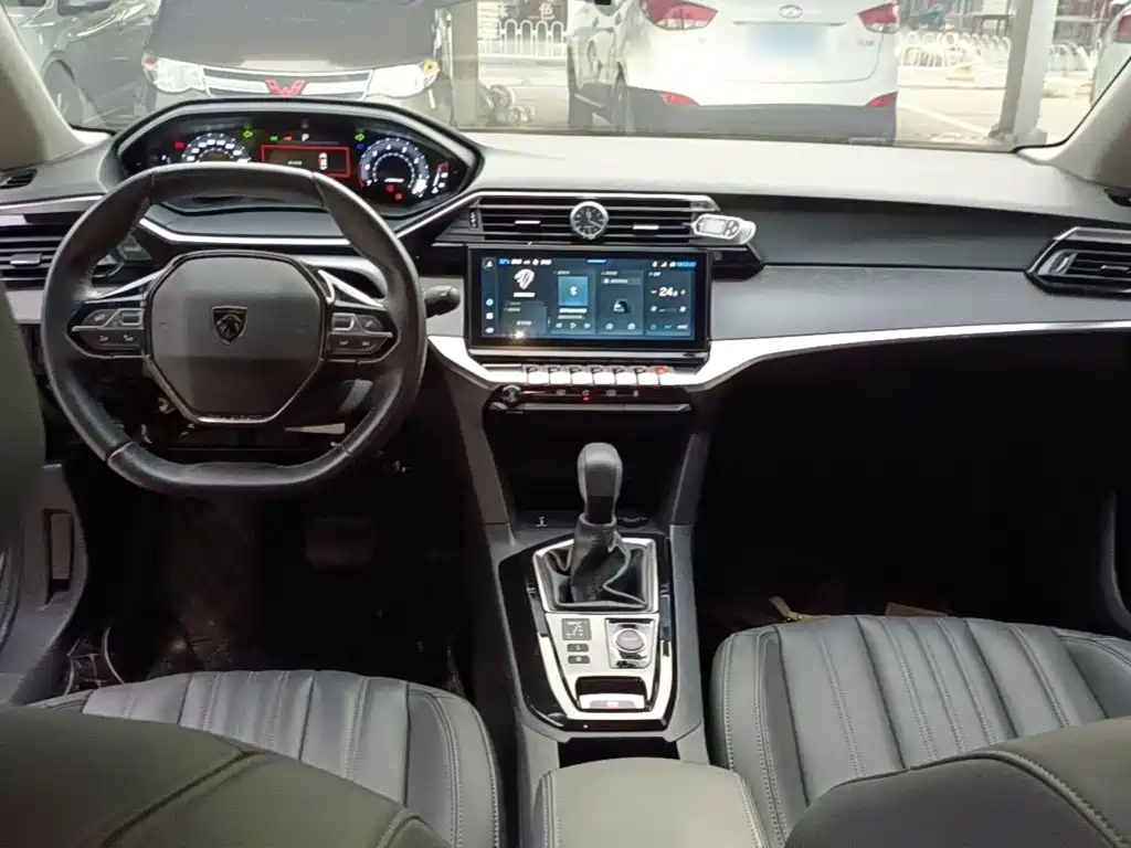 Peugeot 408 — миниатюра 10
